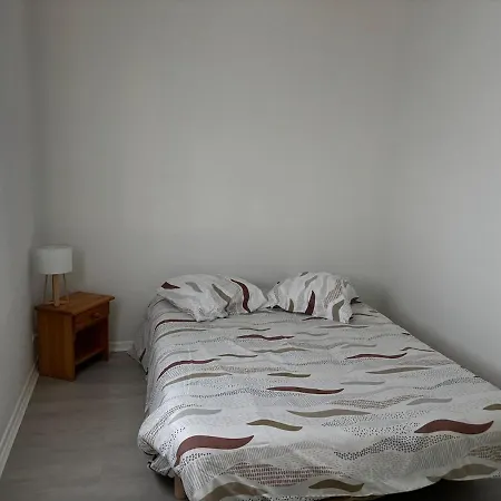 Prázdninový dům Maison De Situee Proche De La Au Calme Dans Sainte-Marie-Plage