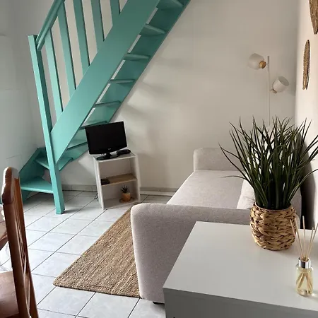 Maison De Situee Proche De La Au Calme Dans *