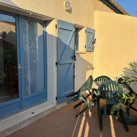 Semesterbostad Maison De Situee Proche De La Au Calme Dans