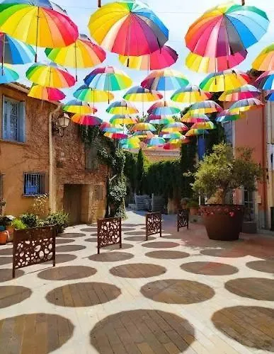Maison De Située Proche De La Au Calme Dans Résidence *